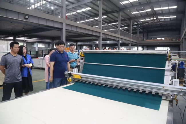 現(xiàn)代化版房設備的應用 8.jpg