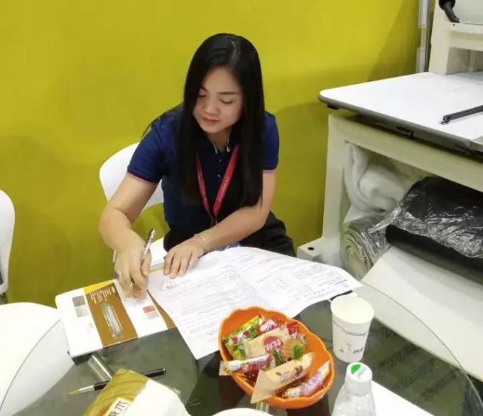 展會現場簽單不斷 展會現場簽單不斷