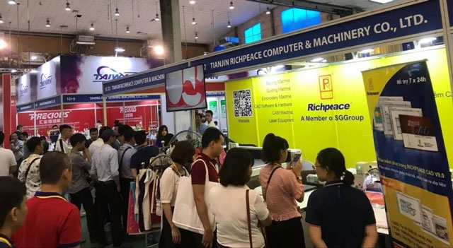 厲害了富怡，中外四展同開(kāi) → 高人氣，不容小覷