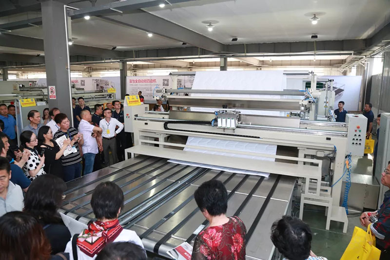 床品專委會年會人員參觀上工富怡5