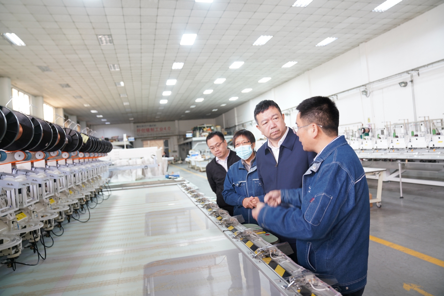 中縫協(xié)楊曉京理事長(zhǎng)一行蒞臨富怡考察調(diào)研！