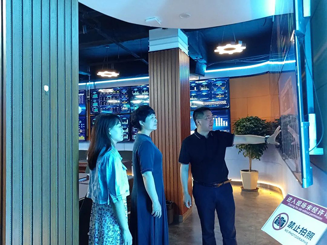 寶坻區總工會領導深入基層,為企業職工送關懷! 寶坻區總工會領導深入基層,為企業職工送關懷!