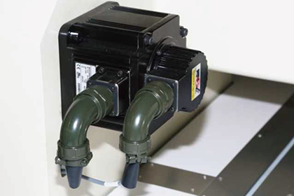 富怡全自動旋轉機頭沖繡縫一體機(輕型6沖刀＋9色繡花+旋轉縫紉)